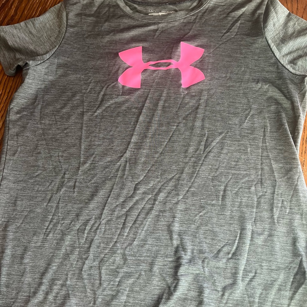 Under Armour Kids Heather Gray Tee with Neon Pink Logo